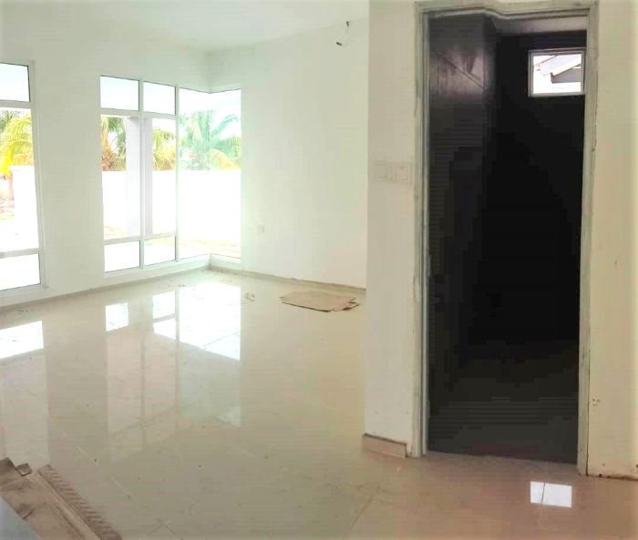 Rumah Banglo 1 Tingkat, Tepi Jalan Utama, Banggu, Kubang Kerian, Kelantan