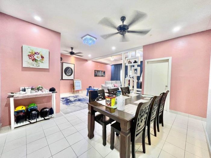 Corner unit Embun Residence, Puncak Saujana, Kajang