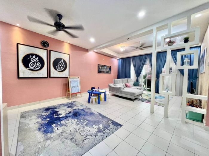 Corner unit Embun Residence, Puncak Saujana, Kajang