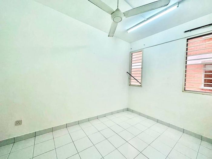 Pangsapuri Alam Budiman Seksyen U10, Shah Alam