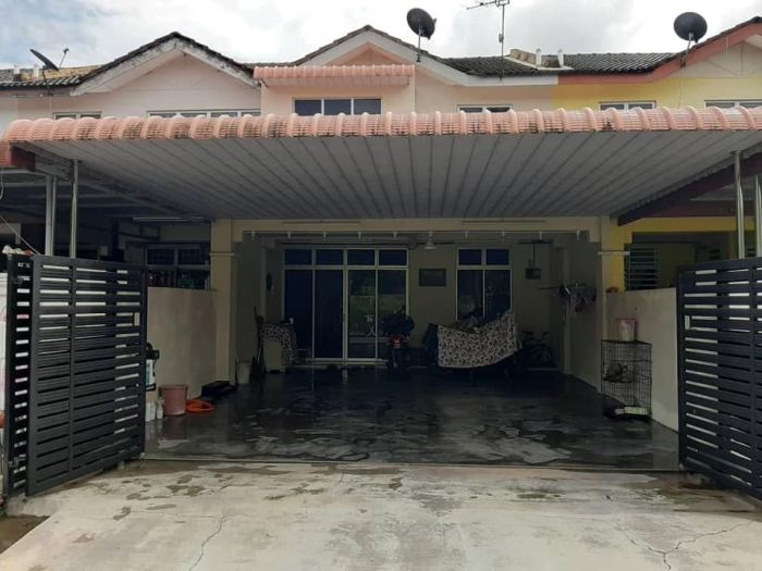 RUMAH TERES 2 TINGKAT, BANDAR AMANJAYA ZON ANGGERIK
