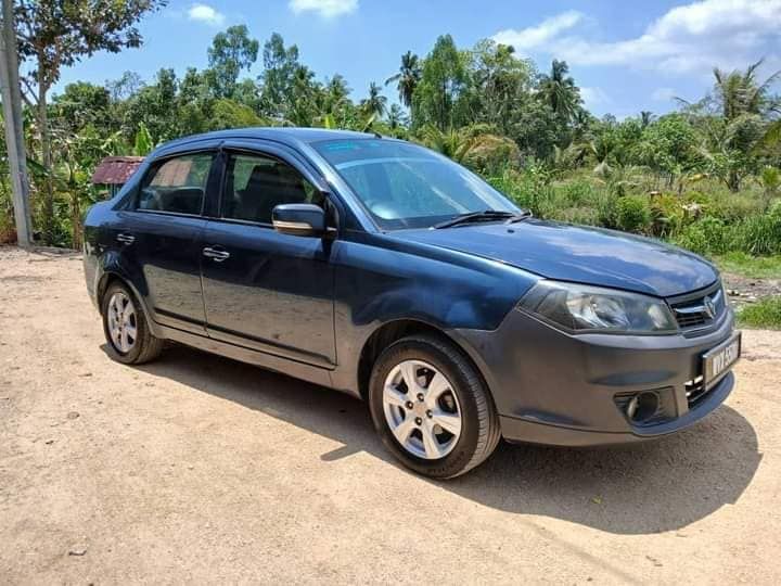 Saga Flx auto 2012