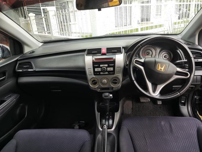 Honda city TMO 1.5 i-vtec 2010