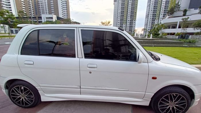 PERODUA KELISA 1.0 EZ AUTO