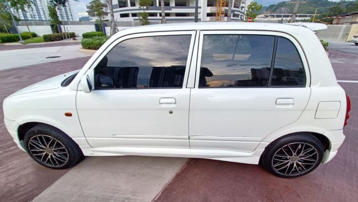 PERODUA KELISA 1.0 EZ AUTO