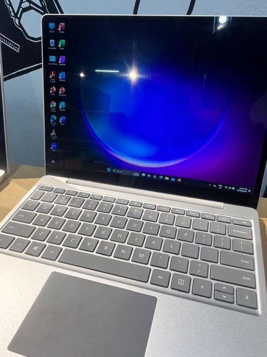 INTEL CORE I5-10TH 16/256GB SURFACE LAPTOP GO (touch screen)