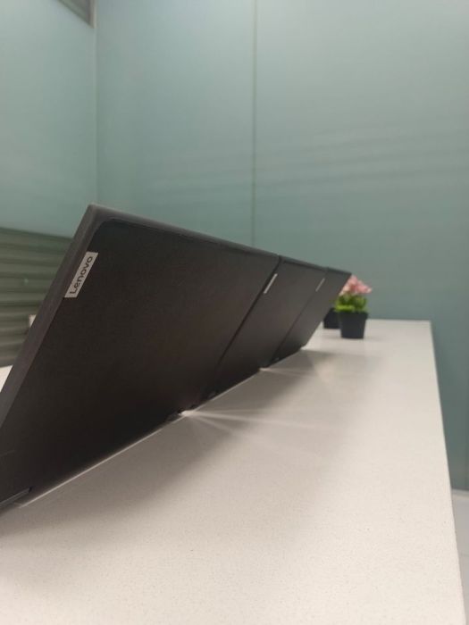 INTEL CELERON 4/64GB LENOVO 300E 2ND GEN