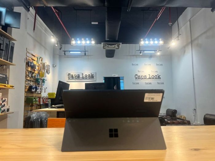 INTEL CORE I5-10TH 8/256GB SURFACE PRO 7 (BLACK)
