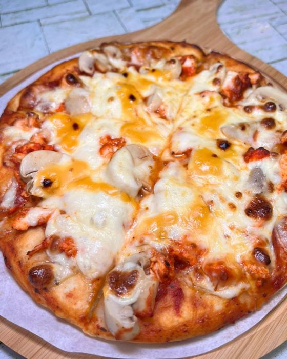 Pizza Caramel Kaya Snow Meleleh